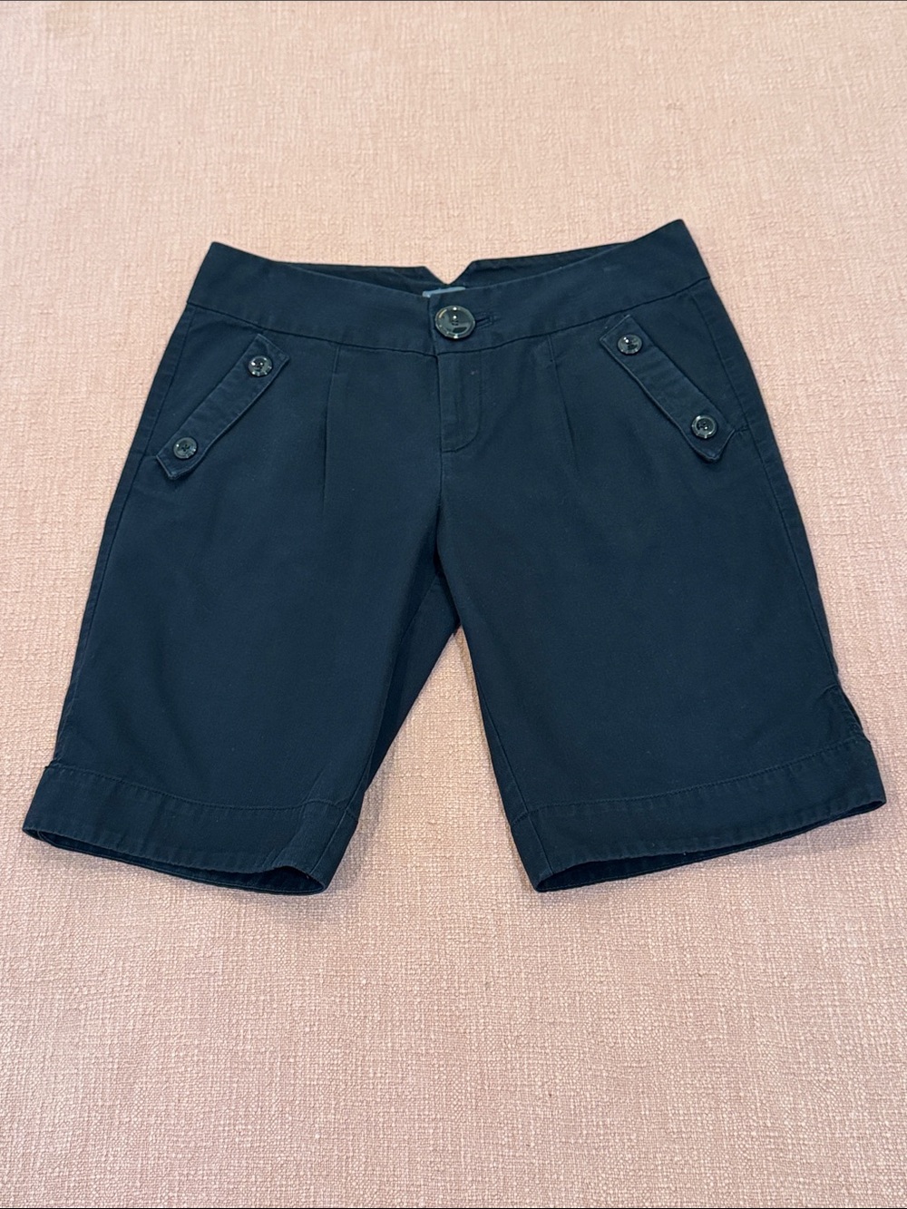 Armani Exchange size 12 Women’s Black Bermuda Shorts with pockets